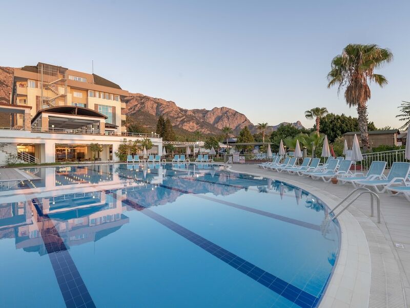 Armas Gül Beach Hotel
