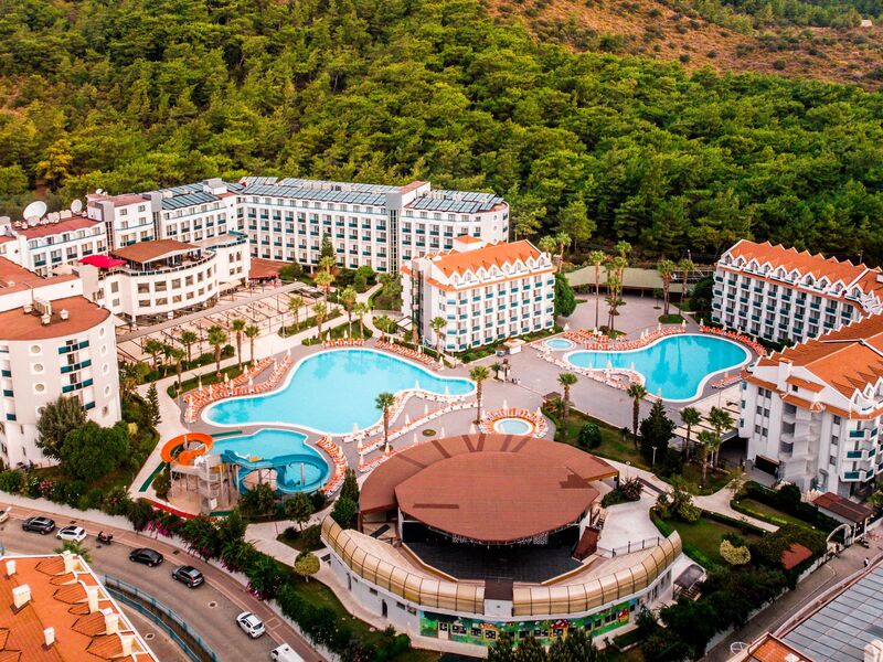 Green Nature Resort & Spa